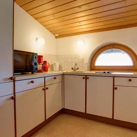 Roman * פרטנאו