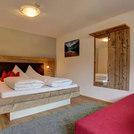 Apartment Roman