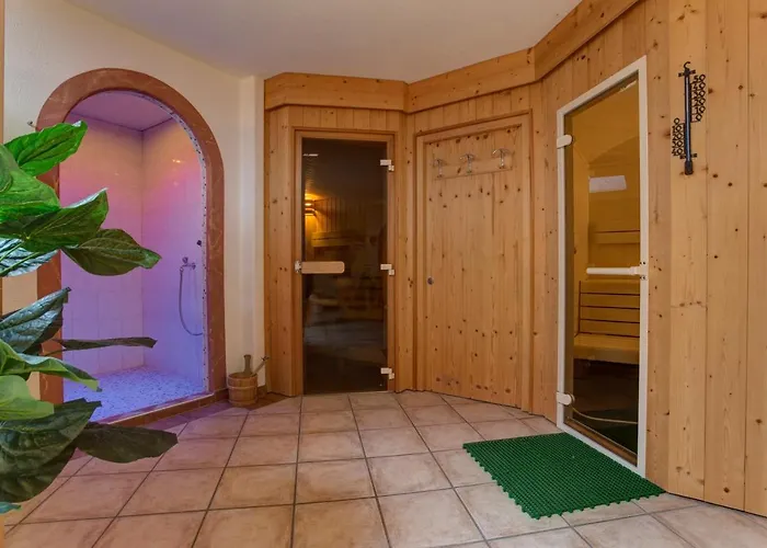 Roman * Pettneu am Arlberg