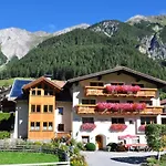 Διαμέρισμα Roman Pettneu am Arlberg