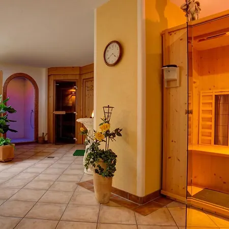 Roman * Pettneu am Arlberg